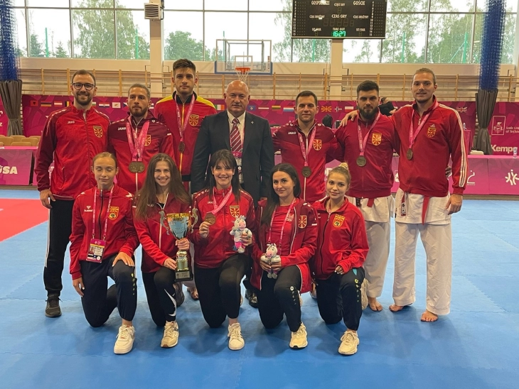 Златен медал за македонскиот карате-тим на Универзијадата во Полска