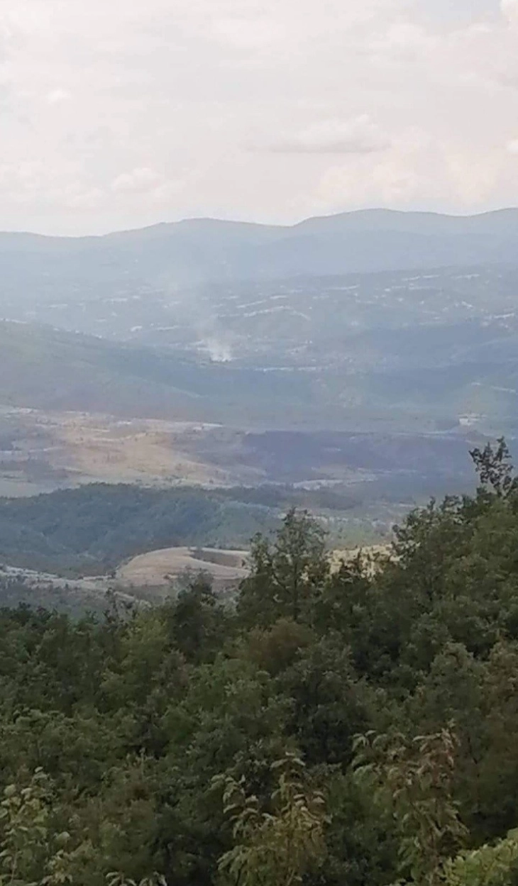 Пожар во атарот на делчевско Разловци