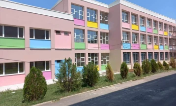 РОУ „Браќа Миладиновци“ Куманово со нова енергетско ефикасна фасада