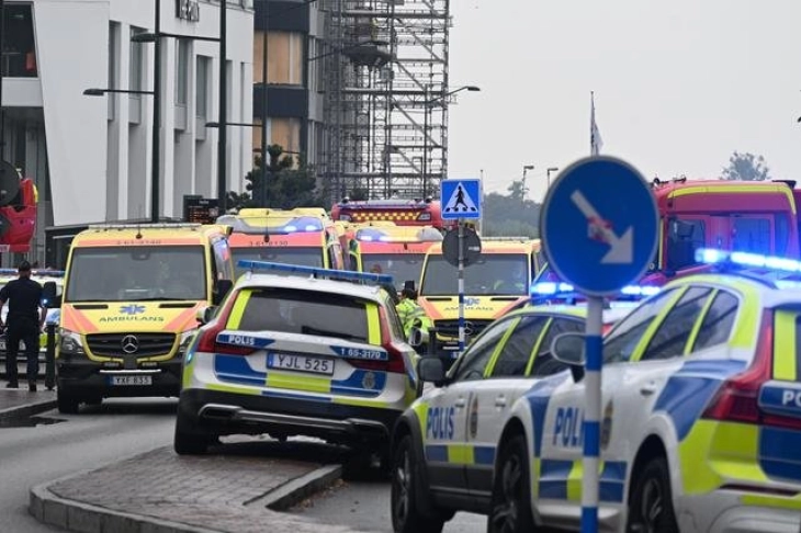 Две лица повредени во вооружен инцидент во трговски центар во Малме