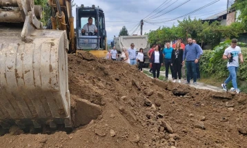 Почна реконструкцијата на улицата „Славка Динкова“ во Драчево