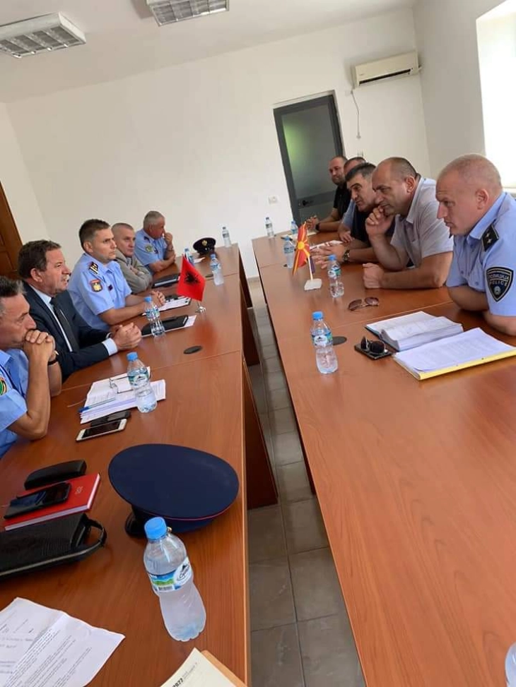 На преминот „Блато“ кај Дебар, средба на претставници на македонската и албанската полиција