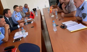 На преминот „Блато“ кај Дебар, средба на претставници на македонската и албанската полиција