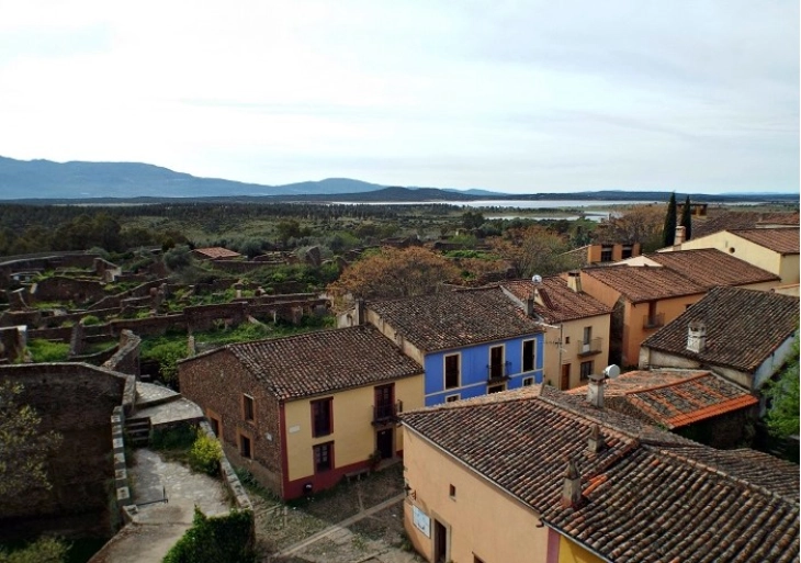 Шпански град напуштен по грешка