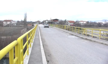 Мостот на реката Брегалница кај карбинското село Долни Балван ќе се санира од наредната недела