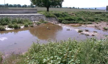 Продолжува уредувањето на Козјачка Река во Карбинци