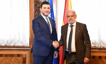 Џафери - Красниќи: Ќе продолжи праксата на негување на добрососедски односи меѓу Северна Македонија и Косово