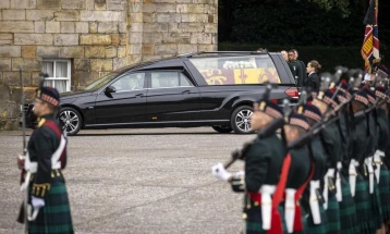 Претседателот Пендаровски со сопругата ќе присуствуваат на погребот на кралицата Елизабета втора