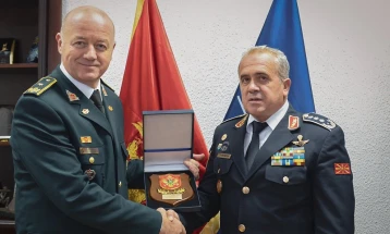 Ѓурчиновски - Лазаревиќ: Армиите на Северна Македонија и Црна Гора посветени кон зајакнување на безбедноста на регионот