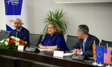 Петровска: Мораме да останеме обединети и уште погласни во барањето да се почитуваат меѓународното право и поредок