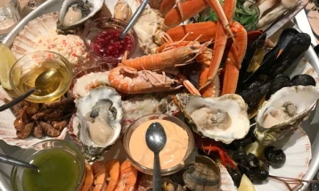 Во рестораните на СОЗР ќе се забрани јадење морска храна, бадеми и лешници