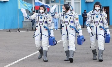 Тројца руски космонаути безбедно се вратија од МВС