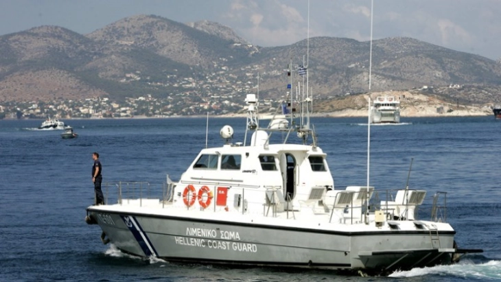 Загинаа 15 мигранти во потонат чамец во близина на грчкиот остров Лезбос