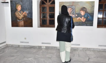 Самостојна изложба на сликарката Арбана Дехари во Тетово 