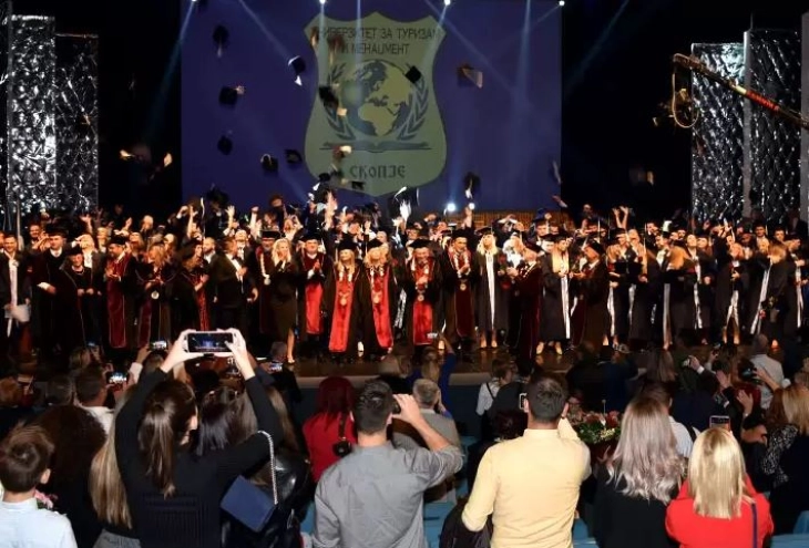Промовирани дипломците и магистрите на Универзитетот за туризам и менаџмент - Скопје