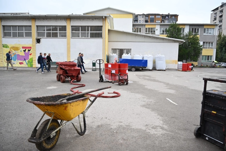ОУ „Браќа Миладиновци“ во Острово ја почнува постапката за целосна обнова
