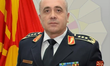 Началникот на ГШ на Армијата Ѓурчиновски во посета на Вооружените сили на Унгарија