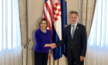 Ненси Пелоси ѝ се заблагодари на Хрватска што ја искористи својата експертиза за да ѝ помогне на Украина