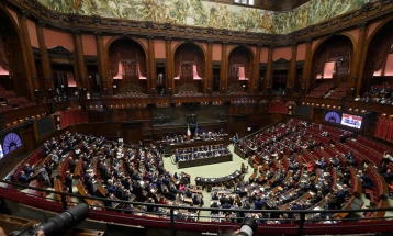 Долниот дом на италијанскиот Парламент ја поддржа Владата на Мелони
