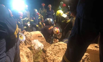 Туристка загина откако карпа падна врз хотел на грчкиот остров Крит