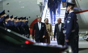 Кралот и кралицата на Холандија во официјална посета на Грција