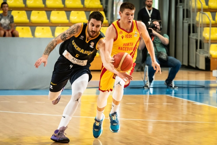 Николов ќе го пропушти ноемврискиот ФИБА „прозорец“