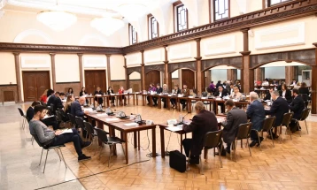 Четвртата рунда од Жан Моне во знакот на дискусиите за менување на работата на комисиите и отсуството на опозицијата