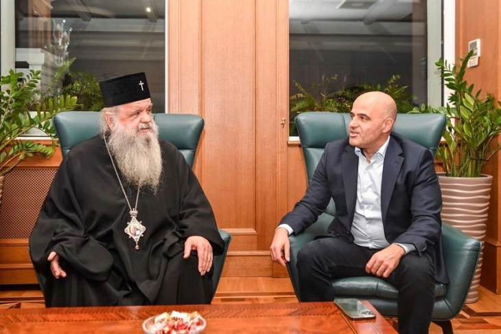 Средба на премиерот Ковачевски со Архиепископот г.г. Стефан