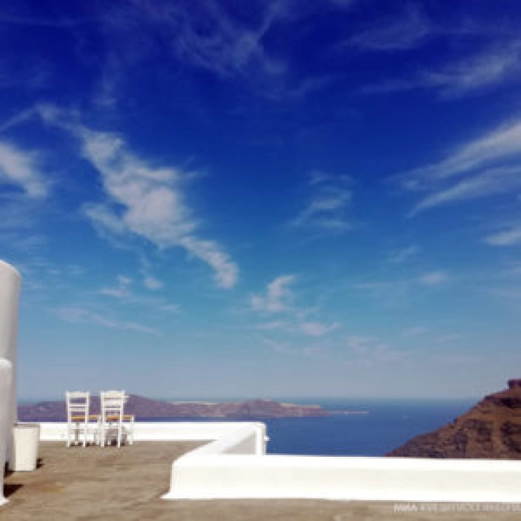MIA analizon: Rregulla, protokolle, kushte dhe masa për udhëtim dhe qëndrim në Greqi