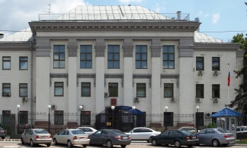 Rusia do ta evakuojë personelin nga Ambasada në Ukrainë