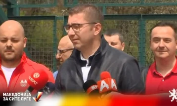 Mickoski: Nuk kemi informacione se çka bisedohet me Bullgarinë, është e pavend të pranohet propozim i refuzuar