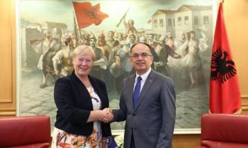 Ambasadori i ri i BE-së Kristiane Homan ka mbërritur në Shqipëri