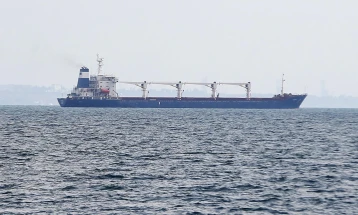 Anija e parë me drith ukrainas ka mbërritur pranë bregut të Turqisë