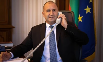 Presidenti bullgar Rumen Radev ia uroi festën shtetërore presidentit të Maqedonisë së Veriut Stevo Pendarovski