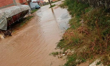 Ibeski: Evakuohen banorët e Llazhanit shtëpitë e të cilëve janë përmbytur