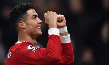 Ronaldo lihet jashtë përbërjes së Mançester Junajtedit për derbin kundër Çellsit