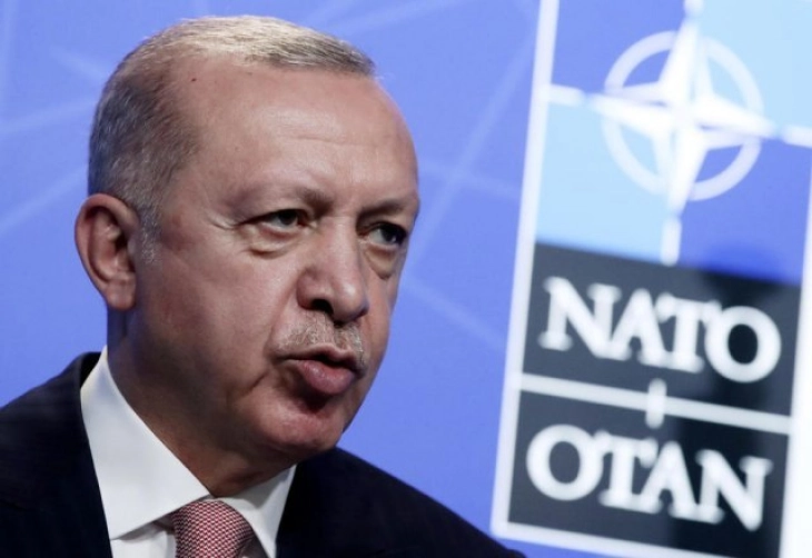 Turqia edhe më tej e bllokon Suedinë për në NATO, Erdogan ende kërkon ekstradimin e terroristëve të dyshuar