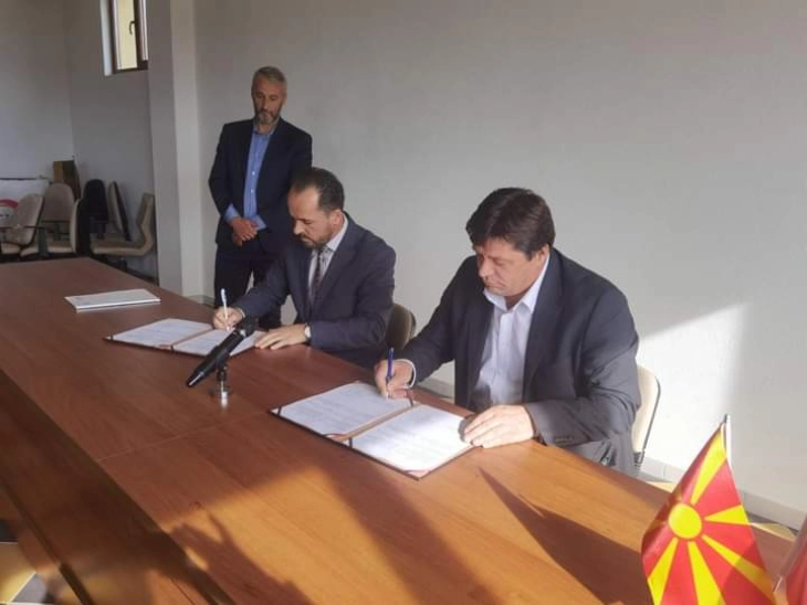 Komuna Qendra e Zhupës nënshkroi marrëveshje për hapjen e zyrës për diasporë