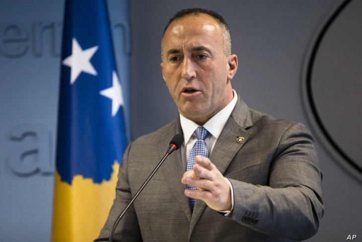 Haradinaj e braktis takimin me Kurtin: Na mbante ligjëratë
