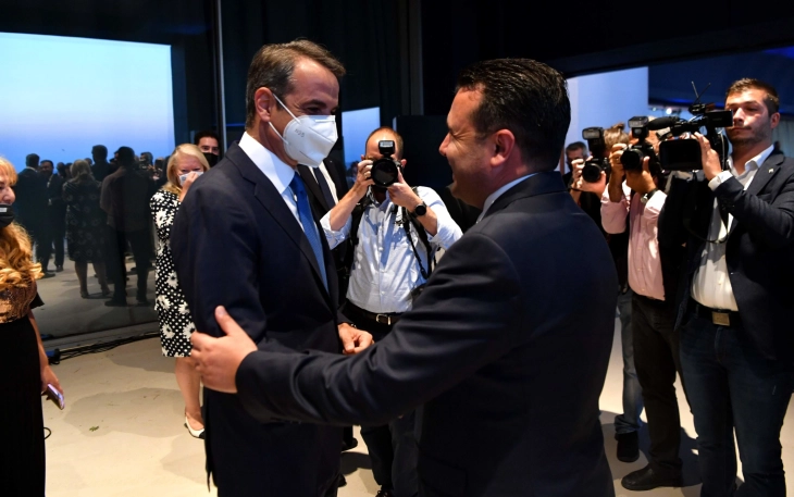 Zaev attends gala dinner at ‘The Economist’ conference in Athens addressed by Greek PM Mitsotakis
