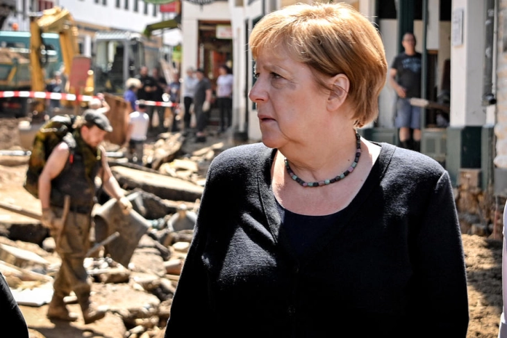 Merkel visits flood-affected areas in North Rhine Westphalia