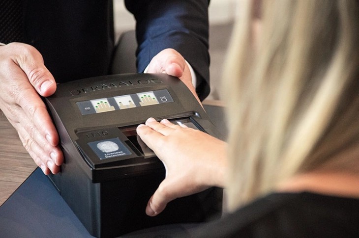 SEC: Contract for procurement of fingerprint scanners in final stages