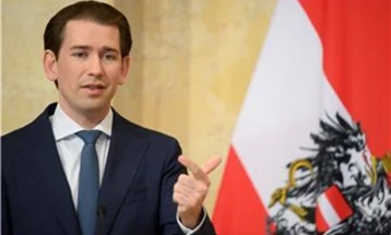 Austrian Chancellor Kurz not willing to take in Afghan refugees