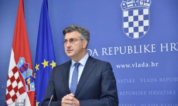 Croatian PM: Serbian textbooks' negation of existence of Croatian language outrageous