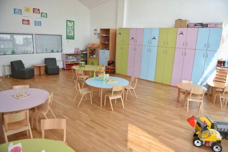 Covid-19 situation in daycares doesn't make them unsafe for children, labor minister says