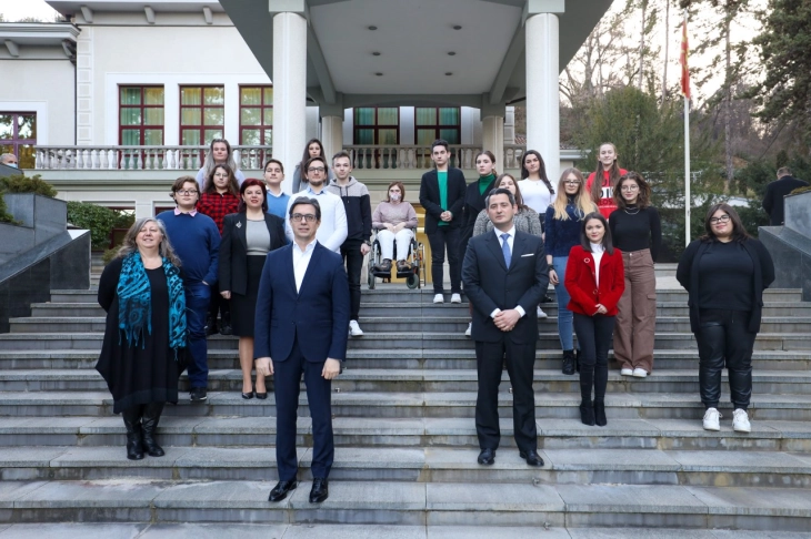 President Pendarovski signs Intergovernmental Declaration on Children, Youth and Climate Action