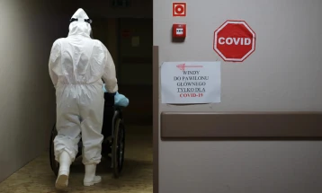 Poland reports highest daily Covid-19 death toll since April