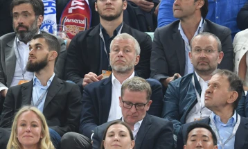 Abramovich among wealthy Russians targeted by 4th EU sanctions round