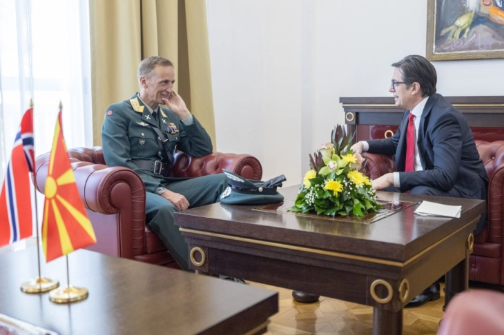 Pendarovski meets Norway's Chief of Defense Kristoffersen