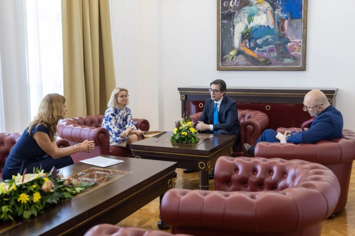 President Pendarovski meets Ukrainian, Swiss Ambassadors